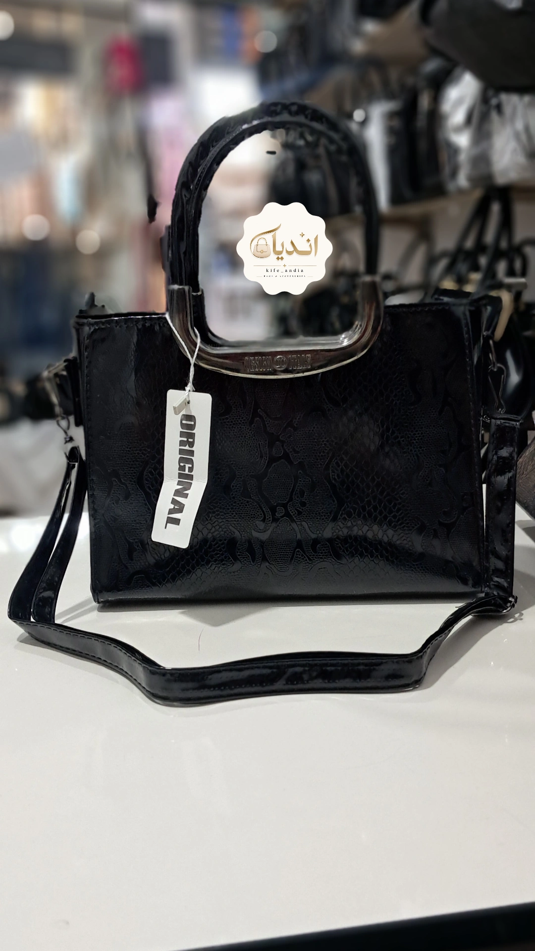 کیف مال ana جنس چرم ورنی درجه یکککککککک سایز 20*28