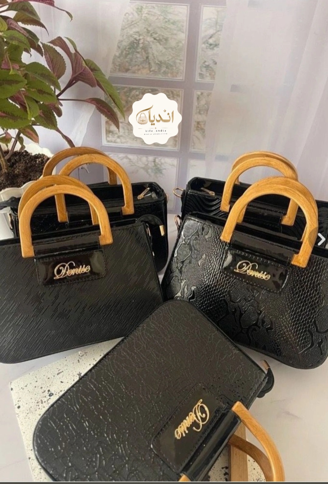 کیف دسته چوبی جنس چرم ورنی سایز ۲۰*۲۵